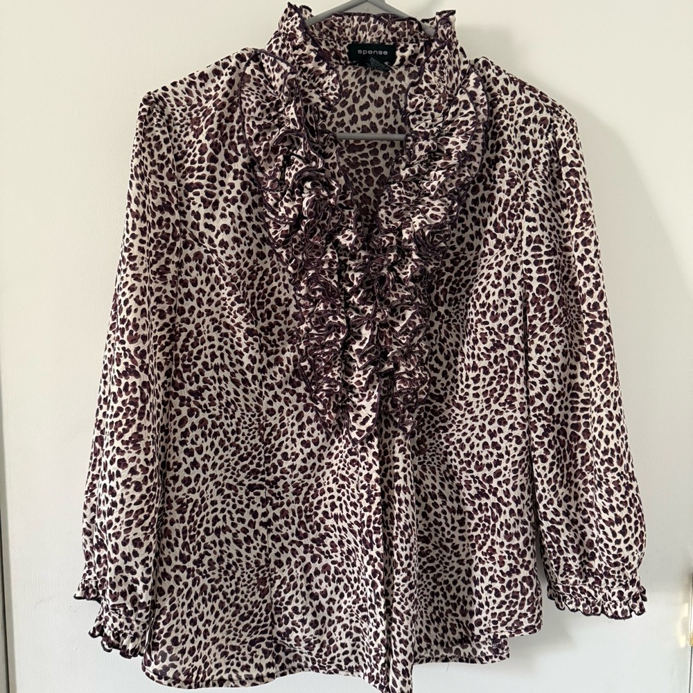 Spense Women's Ruffle Leopard Print Blouse in Cream and Brown/Purple